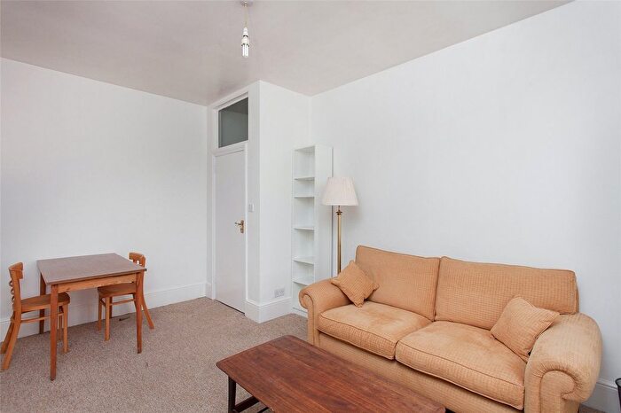 1 Bedroom Flat To Rent In Brixton Road, London, SW9
