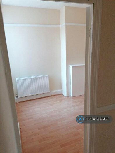 3 Bedroom Terraced House To Rent In Garfield Avenue, Manchester, M19