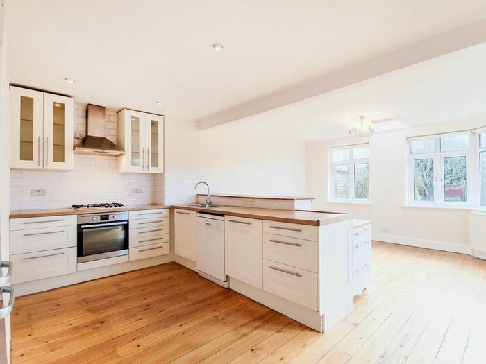 5 Bedroom Semi-Detached House To Rent In Abbott Road, Abingdon, OX14