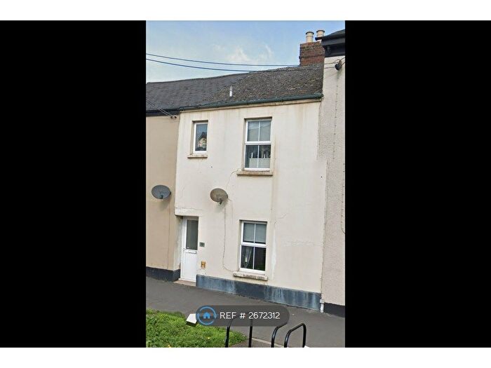 3 Bedroom Terraced House To Rent In East Street, Crediton, EX17
