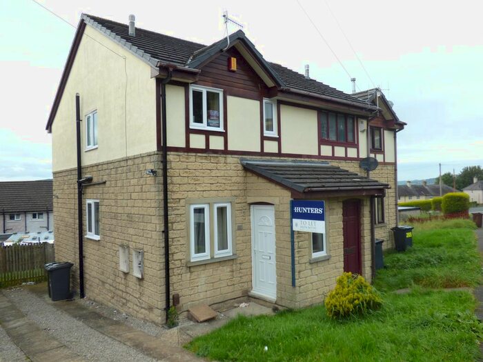 2 Bedroom Semi-Detached House To Rent In The Oval, Bingley, BD16