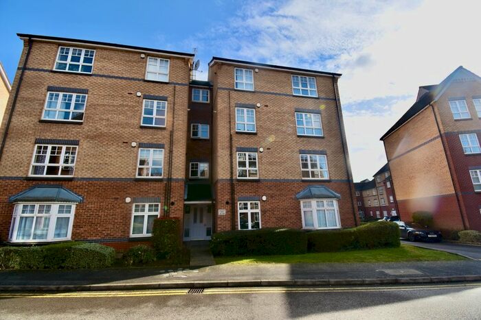 2 Bedroom Flat To Rent In Beckets View, Bedford Road, Northampton, NN1