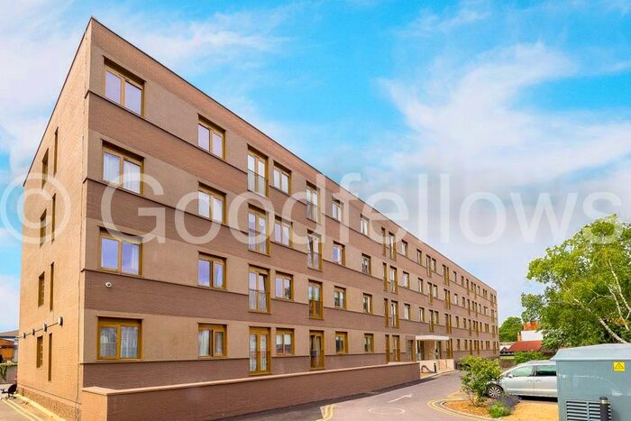 1 Bedroom Flat To Rent In London Road, Cheam, Sutton, SM3