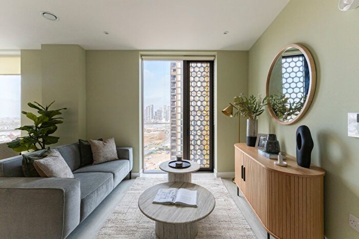 1 Bedroom Flat For Sale In Prime Point, Greenwich, SE10