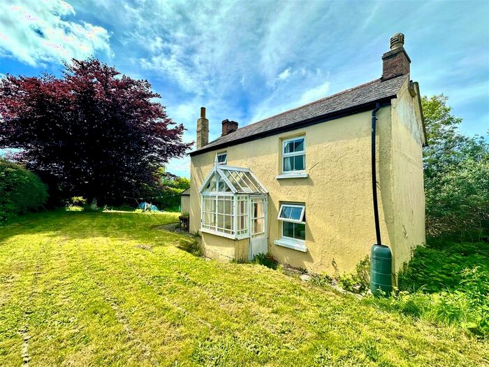 3 Bedroom Cottage For Sale In Garras, Helston, TR12