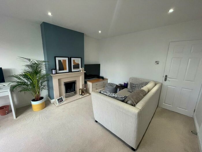 2 Bedroom Bungalow To Rent In Calder Close, Allestree, Derby, DE22