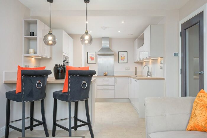 1 Bedroom Flat For Sale In Jardine Avenue, Falkirk, FK2
