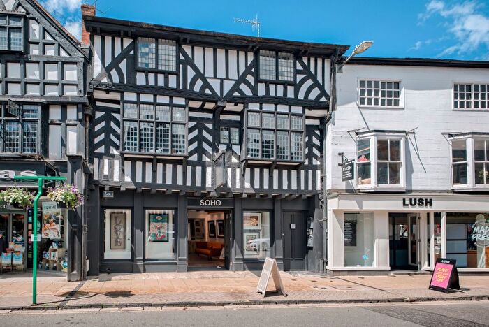 2 Bedroom Flat For Sale In A, High Street, Stratford Upon Avon, CV37