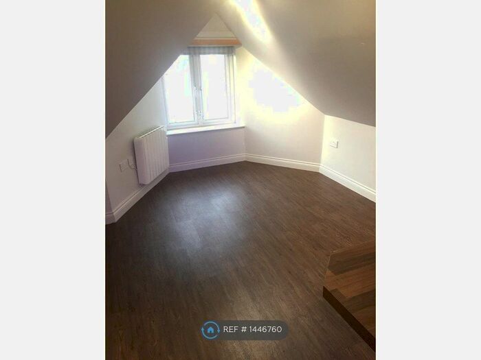 1 Bedroom Flat To Rent In Grosvenor Gardens, Bournemouth, BH1