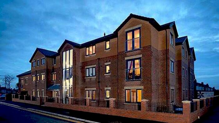 2 Bedroom Flat To Rent In Rutherford Drive, Over Hulton, Bolton, BL5