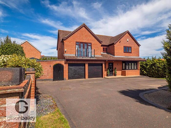 5 Bedroom Detached House For Sale In Manor Farm Close, Drayton, Norwich, NR8