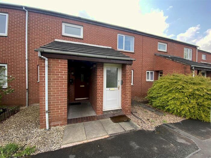2 Bedroom Flat To Rent In Holmes Meadow, Leyland, PR26