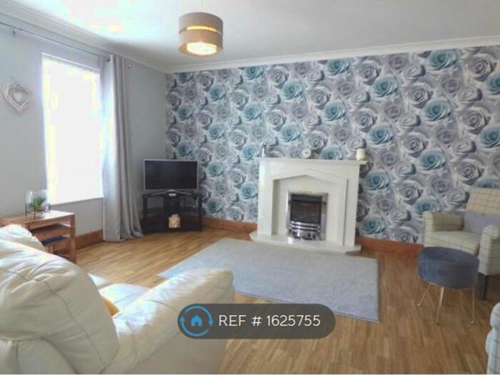 3 Bedroom End Of Terrace House To Rent In Villiers Court, Preston, PR1