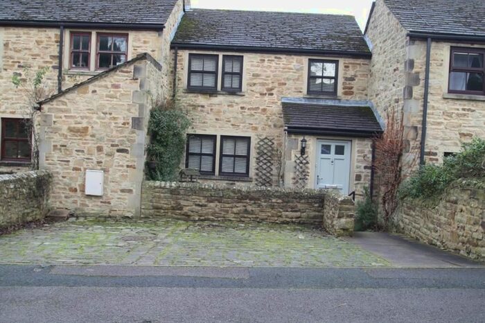 2 Bedroom Mews To Rent In Ridleys Fold, Addingham LS29