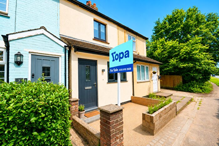 2 Bedroom Terraced House For Sale In Bell Lane, St. Albans, AL2