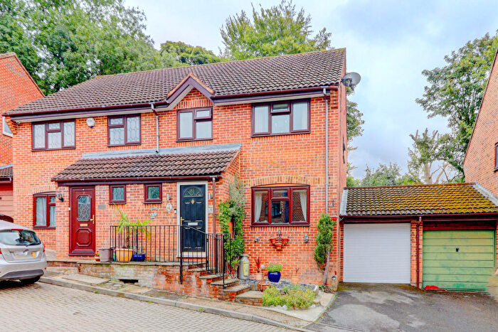 4 Bedroom Semi-Detached House For Sale In Dunwood Rise, High Wycombe, Buckinghamshire, HP13