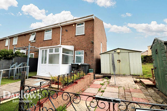3 Bedroom End Of Terrace House For Sale In Heather Close, Tredegar, NP22