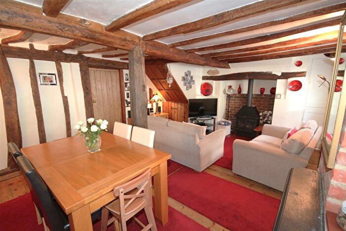 2 Bedroom Property For Sale In The Street, Ash, Canterbury, CT3