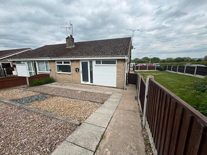 3 Bedroom Bungalow For Sale In Riber Close, Inkersall, Chesterfield, S43