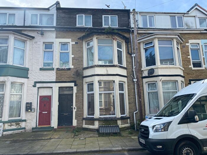 6 Bedroom Property For Sale In Flats -, Windsor Avenue, Blackpool, Lancashire, FY4