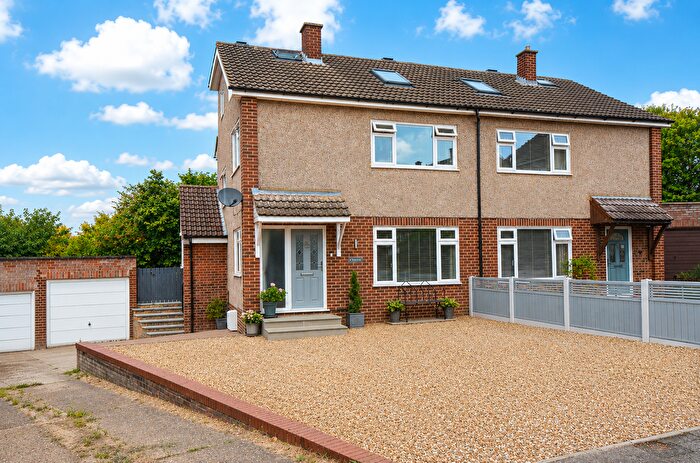 4 Bedroom Semi-Detached House For Sale In Upsheres, Saffron Walden, CB11