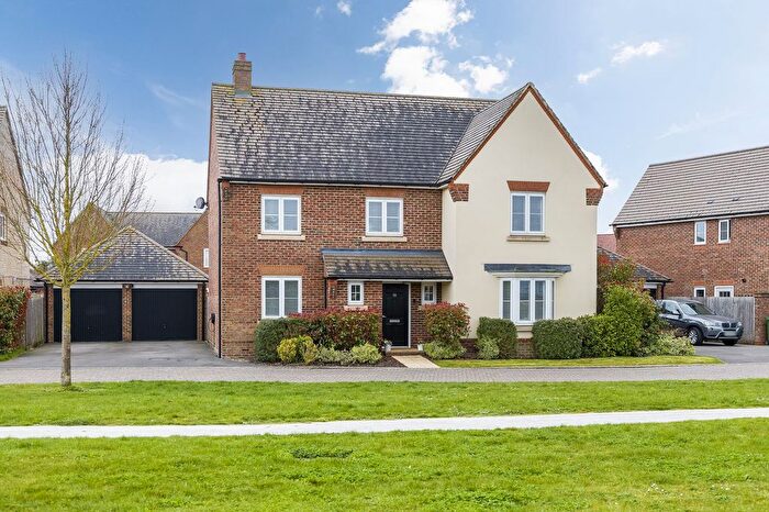 5 Bedroom Detached House For Sale In Fuller Way, Steventon, OX13