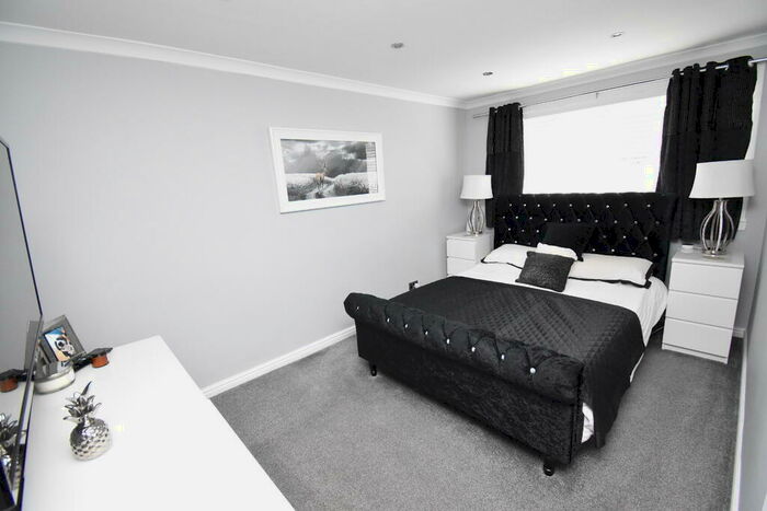 3 Bedroom Terraced House For Sale In Glenapp Road, Paisley, Renfrewshire, PA2