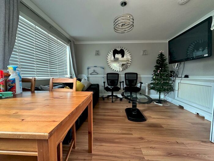 4 Bedroom House To Rent In Sedgemoor Road, Bath, BA2