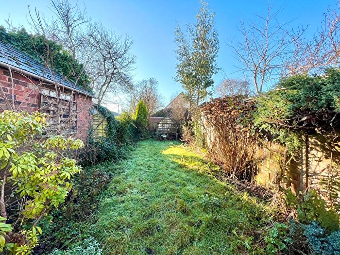 3 Bedroom Terraced House For Sale In High Street, Quarry Bank, Brierley Hill., DY5