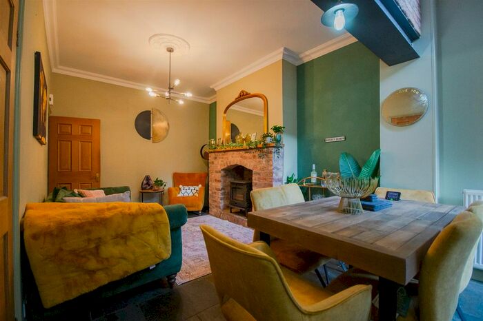 3 Bedroom Terraced House To Rent In White Cross Road, York, YO31