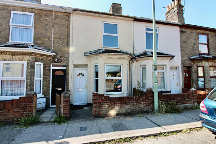 3 Bedroom Terraced House To Rent In St Margarets Road, NR32