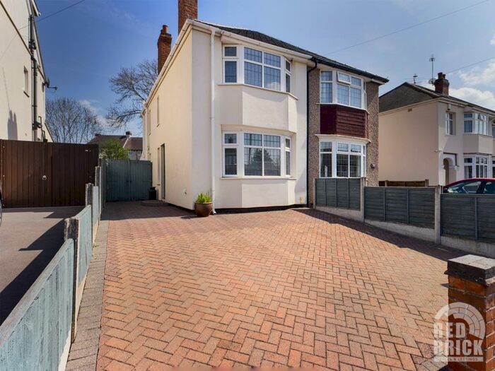 3 Bedroom SemiDetached House For Sale In Watery Lane, Coventry, West