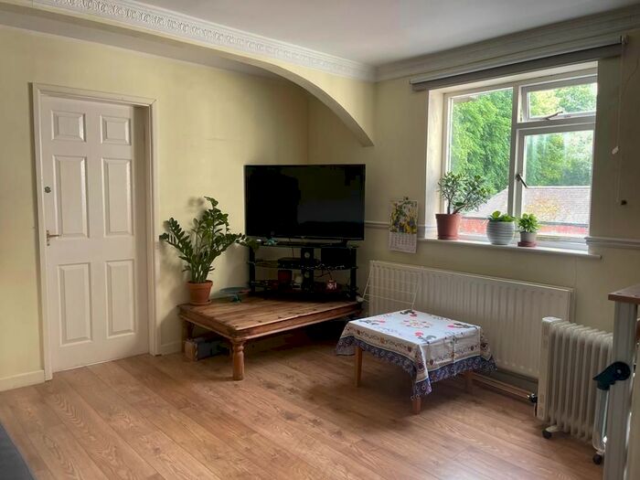 2 Bedroom Flat To Rent In Derby Road, Nottingham, NG7