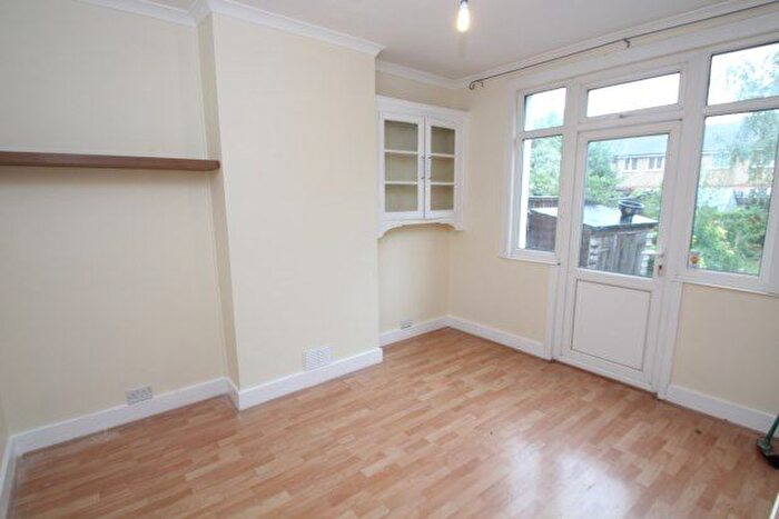 3 Bedroom Terraced House To Rent In Beckford Road, Croydon, CR0