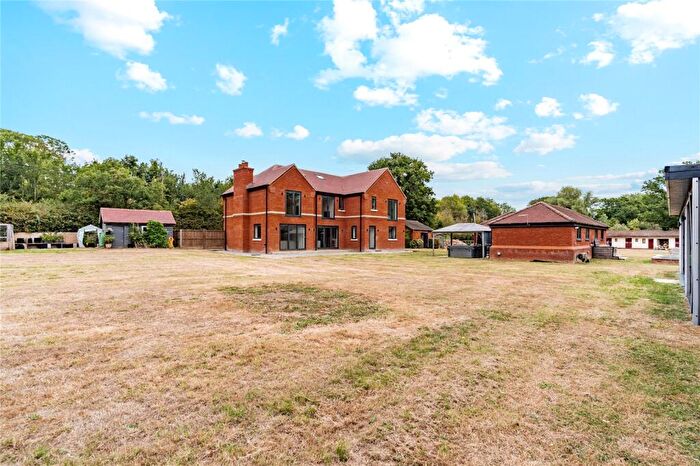5 Bedroom Detached House For Sale In Priory Road, Bicknacre, Essex, CM3