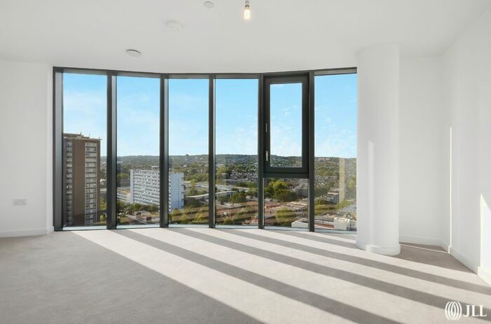 2 Bedroom Flat For Sale In City North West, N4