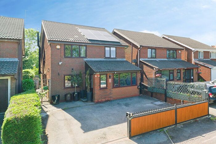 4 Bedroom Detached House For Sale In Stratford Road, Hockley Heath, Solihull, B94