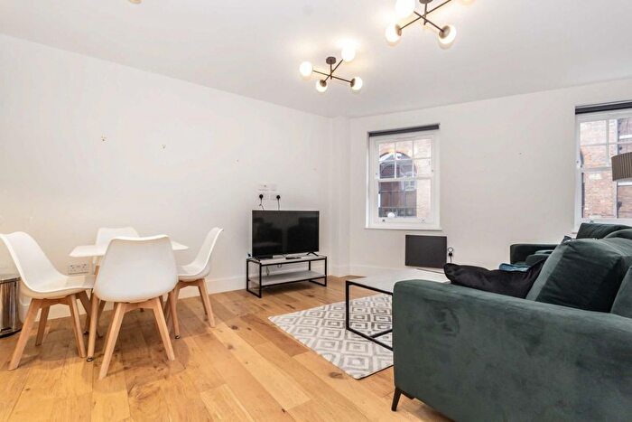 2 Bedroom Flat To Rent In Warple Mews, Warple Way, London, W3