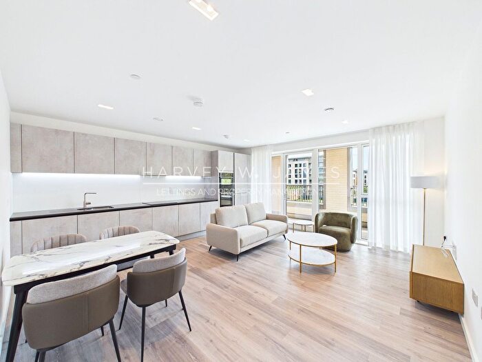 2 Bedroom Flat To Rent In Wheatstone Gardens, London, W10