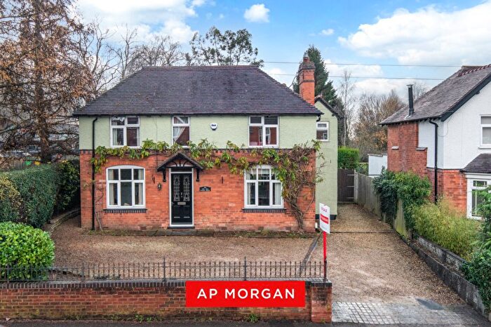 4 Bedroom Detached House For Sale In Gibb Lane, Catshill, Bromsgrove, Worcestershire, B61