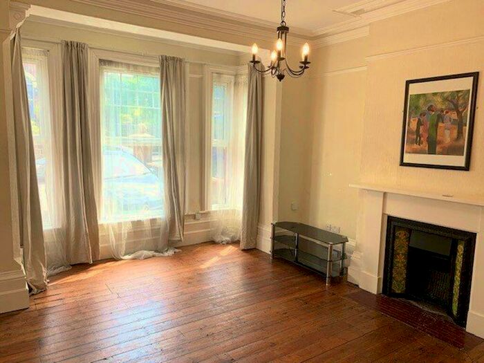 Apartment To Rent In Flat, Derby, DE23