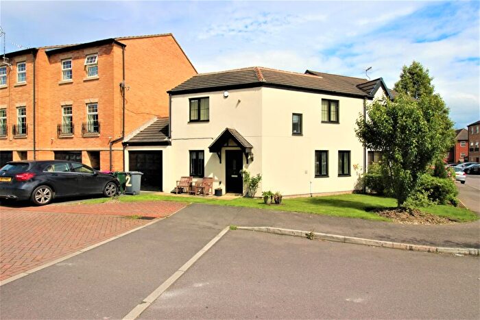 3 Bedroom Semi-Detached House To Rent In Challiner Mews, Catcliffe, Rotherham, S60