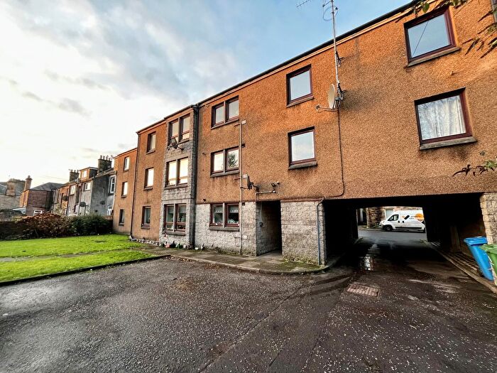 2 Bedroom Flat For Sale In James Street, Stirling, FK8