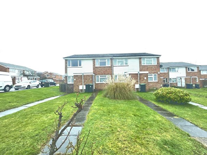 2 Bedroom Flat To Rent In Copperfield, , Chigwell, IG7