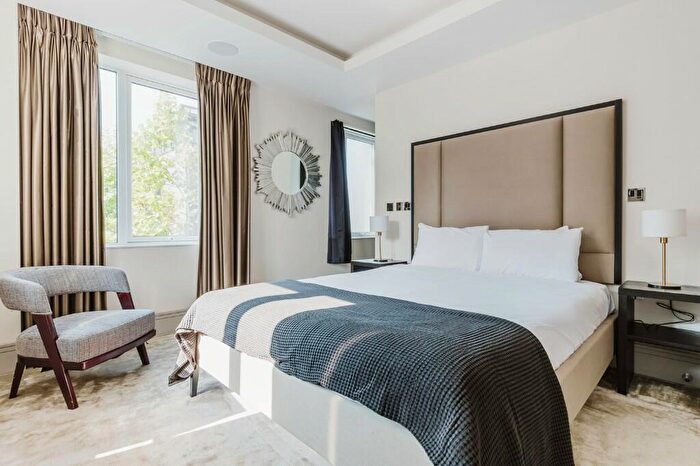 2 Bedroom Apartment To Rent In St. Edmunds Terrace, London, NW8