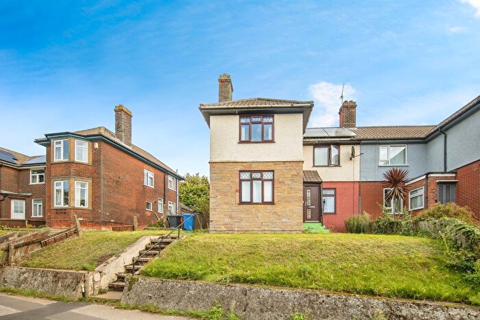 4 Bedroom Semi-detached House For Sale In Landseer Road, Ipswich, IP3