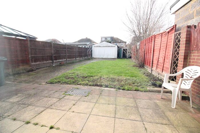 3 Bedroom Property To Rent In Mansfield Drive, Hayes, UB4