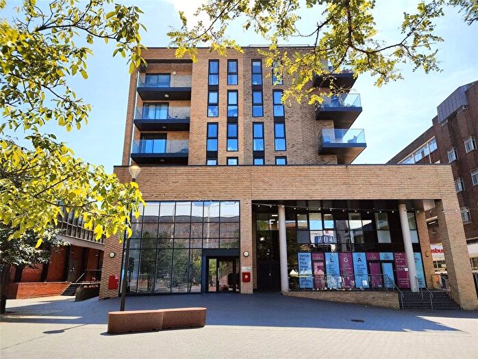 2 Bedroom Flat For Sale In Brunswick House, Homefield Rise, Orpington, BR6