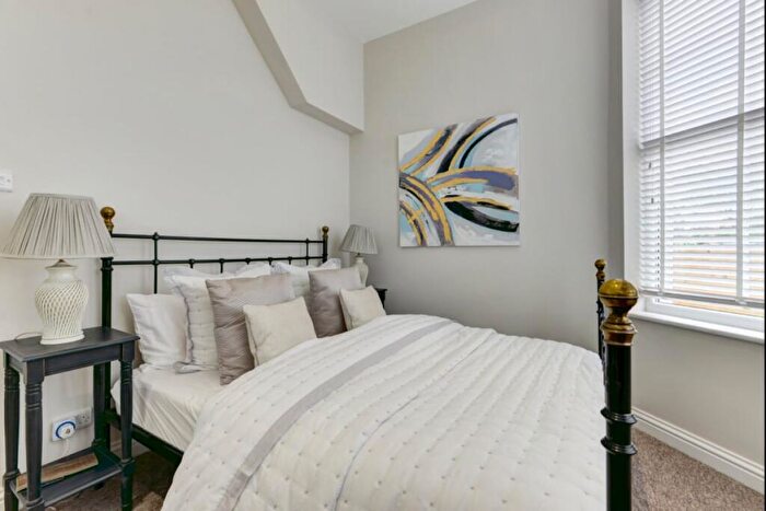 1 Bedroom Flat To Rent In Church Walk, Worthing, BN11