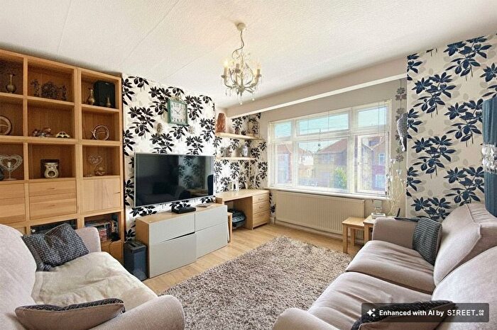 2 Bedroom Property To Rent In Ivy Close, Harrow, HA2